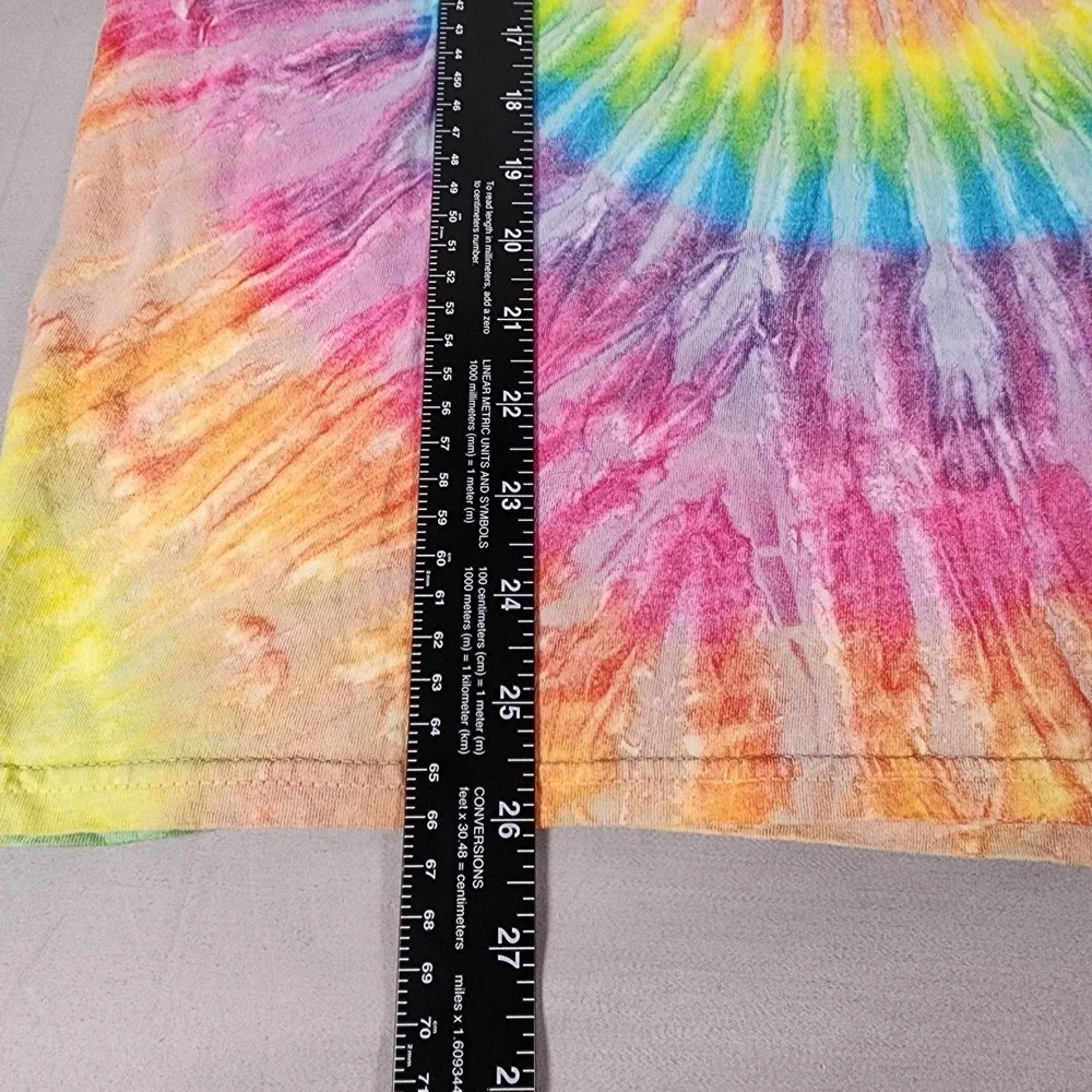 Santa Cruz Skateboards Tie Dye Mushroom Graphic T-Shirt Men Small Rainbow Spiral